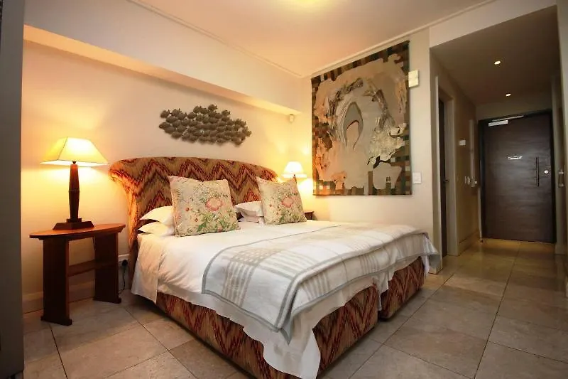 501 Canal Quays Apartment Cape Town